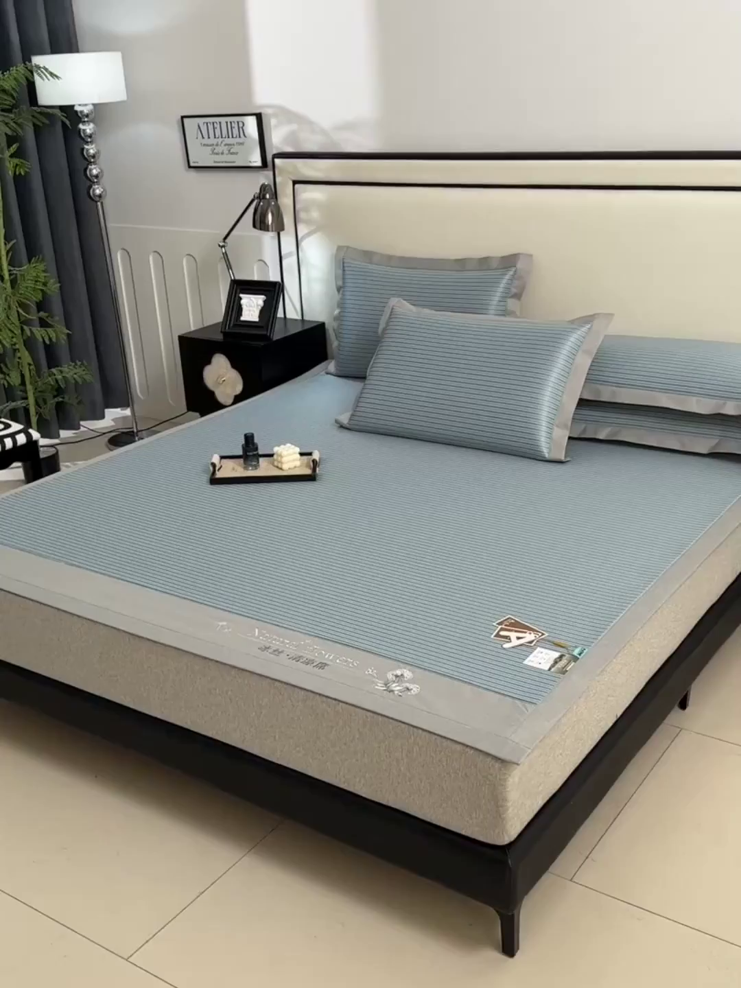 91家纺网 家纺一手货源 找家纺 小牛席业 2026新款经典条纹-绣球冰丝清凉席系列凉席藤席冰藤双面席冰丝席竹席凉席空调席草席三件套 蓝色