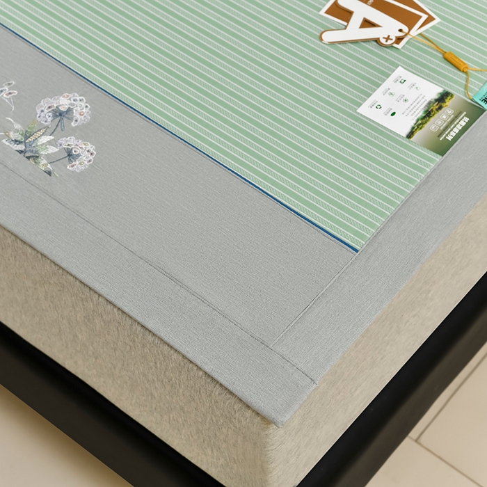 91家纺网 家纺一手货源 找家纺 小牛席业 2026新款经典条纹-绣球冰丝清凉席系列凉席藤席冰藤双面席冰丝席竹席凉席空调席草席三件套 绿色