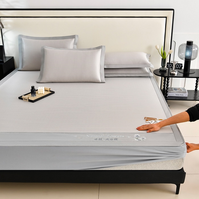 91家纺网 家纺一手货源 找家纺 小牛席业 2026新款经典条纹冰丝清凉席系列（床笠款）-绣球凉席藤席冰藤双面席冰丝席竹席凉席空调席草席三件套 香槟