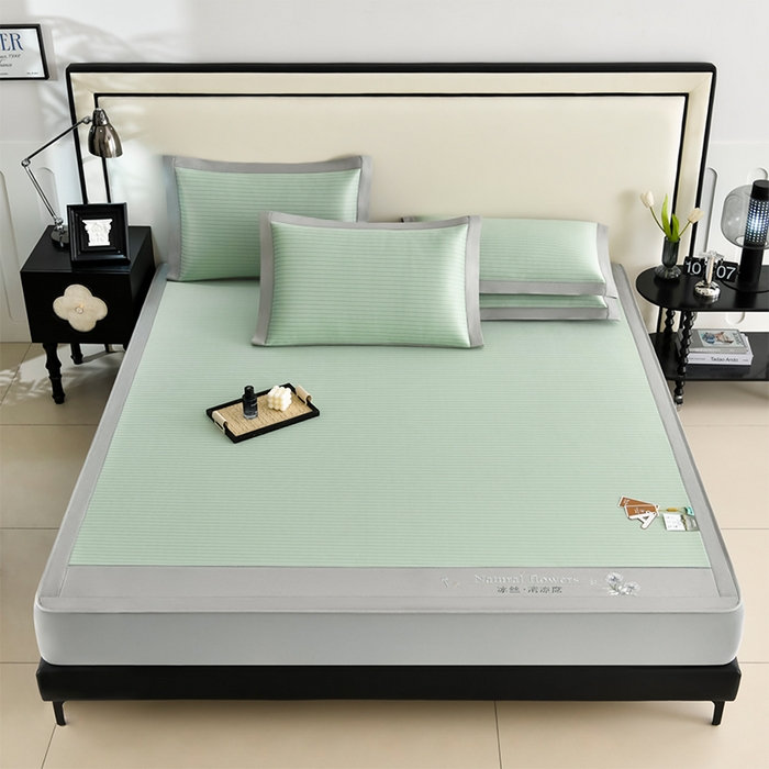 91家纺网 家纺一手货源 找家纺 小牛席业 2026新款经典条纹冰丝清凉席系列（床笠款）-绣球凉席藤席冰藤双面席冰丝席竹席凉席空调席草席三件套 绿色