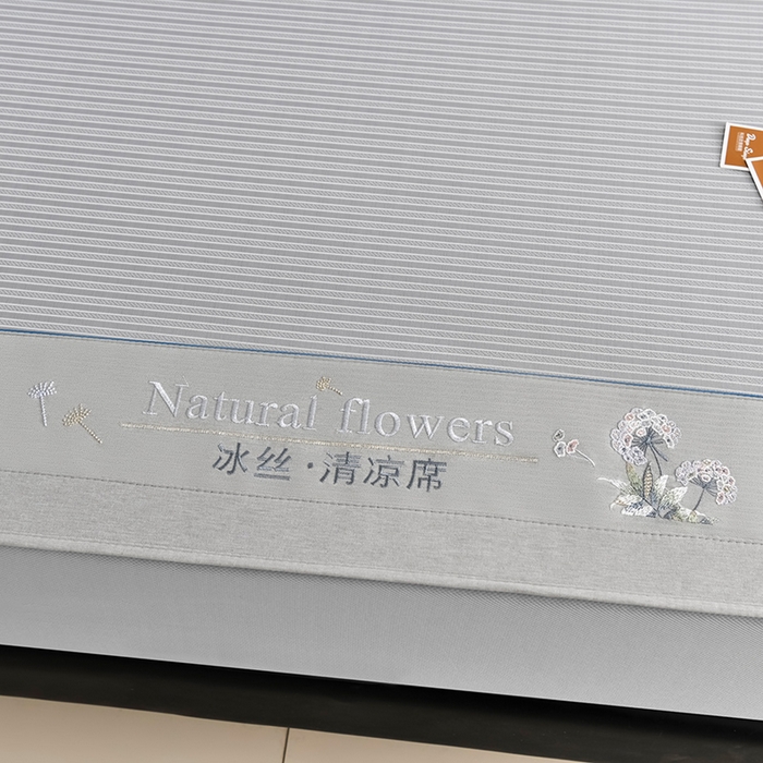 91家纺网 家纺一手货源 找家纺 小牛席业 2026新款经典条纹冰丝清凉席系列（床笠款）-绣球凉席藤席冰藤双面席冰丝席竹席凉席空调席草席三件套 灰色