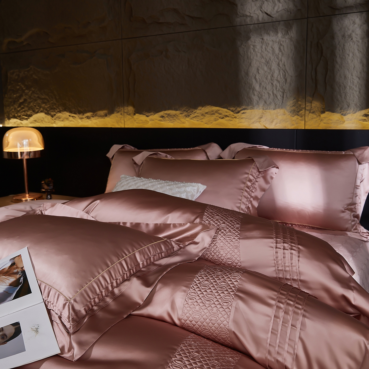 91家纺网 家纺一手货源 找家纺 （总）edra 2026新款真丝天丝轻奢床盖款四件套-凯瑟琳