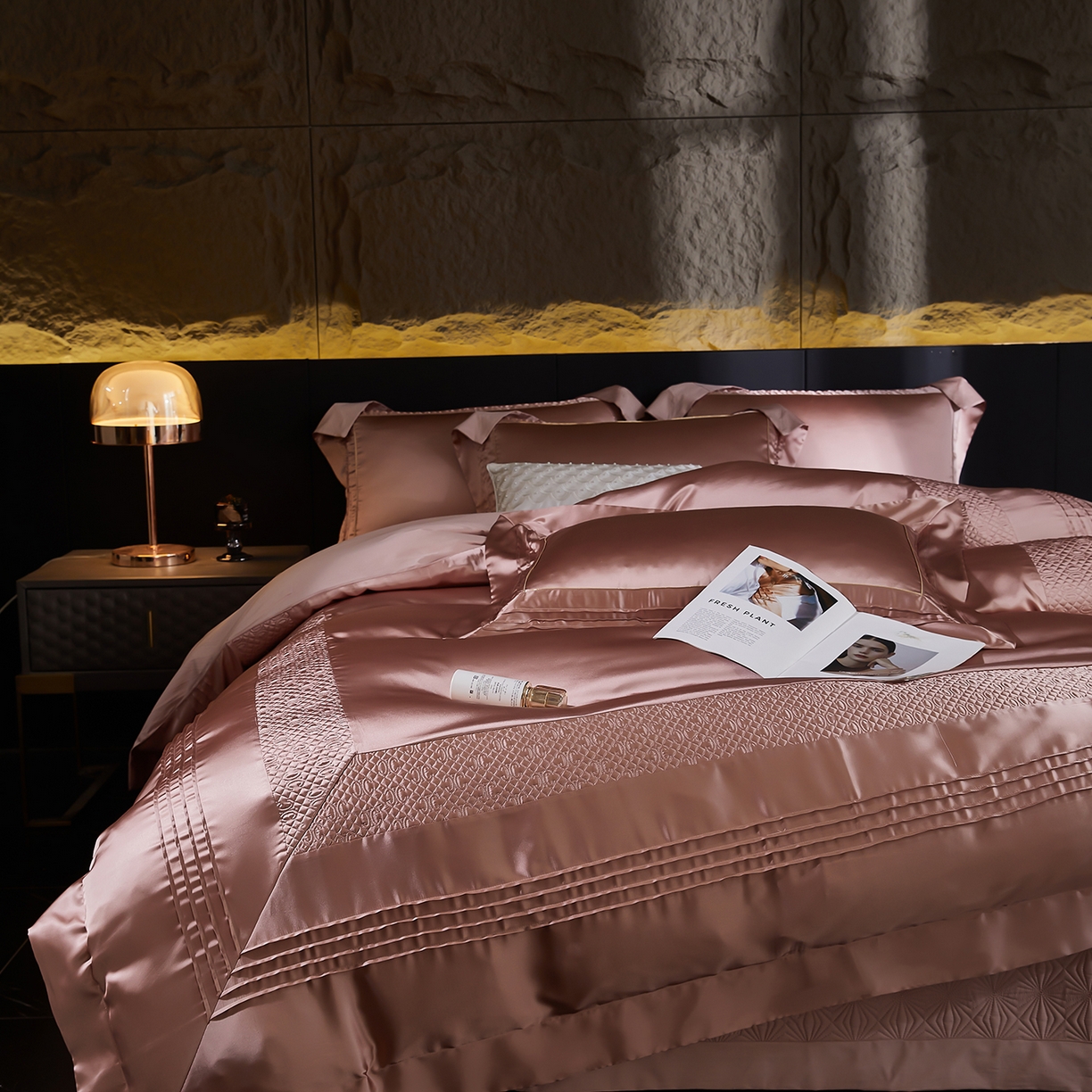 91家纺网 家纺一手货源 找家纺 edra 2026新款真丝天丝轻奢床盖款四件套-凯瑟琳 凯瑟琳粉色