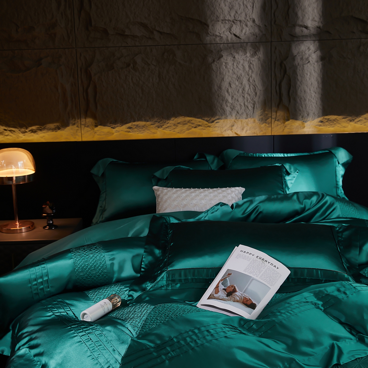 91家纺网 家纺一手货源 找家纺 edra 2026新款真丝天丝轻奢床盖款四件套-凯瑟琳 凯瑟琳绿色