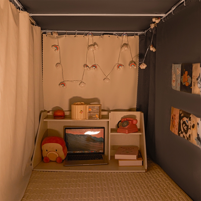 91家纺网 家纺一手货源 找家纺 壹和 2026新款强遮光纳米技术静电植绒环保透气床帘加密纱学生蚊帐 豹纹狗狗