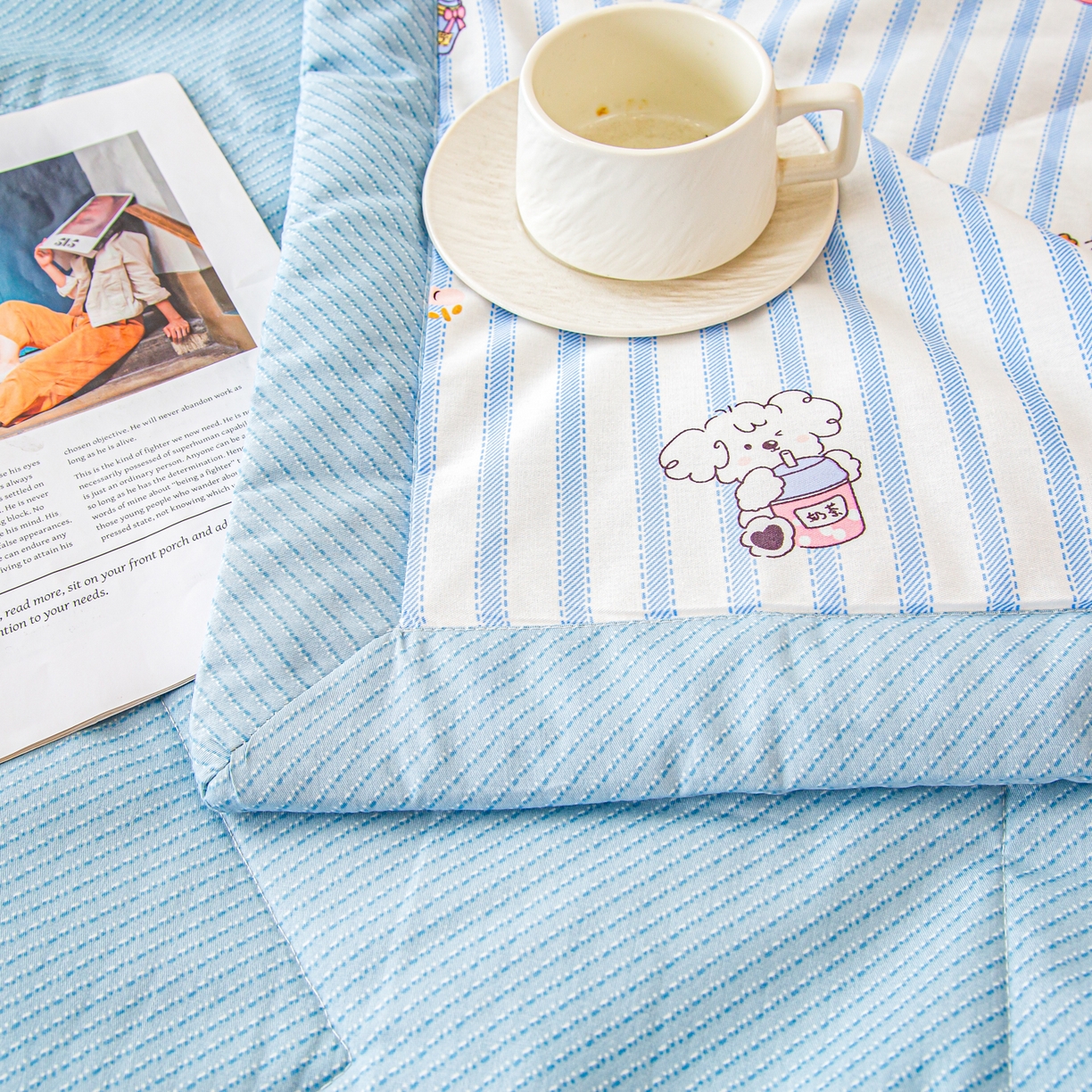 91家纺网 家纺一手货源 找家纺 美之润2026新款A类全棉印花夏被空调被夏凉被 梦宠星光