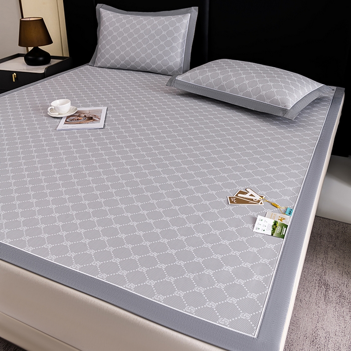 91家纺网 家纺一手货源 找家纺 小牛席业 2026新款轻奢风小玫瑰凉感冰丝席系列凉席藤席冰丝席冰丝席凉感席乳胶席凉感豆豆席 灰色