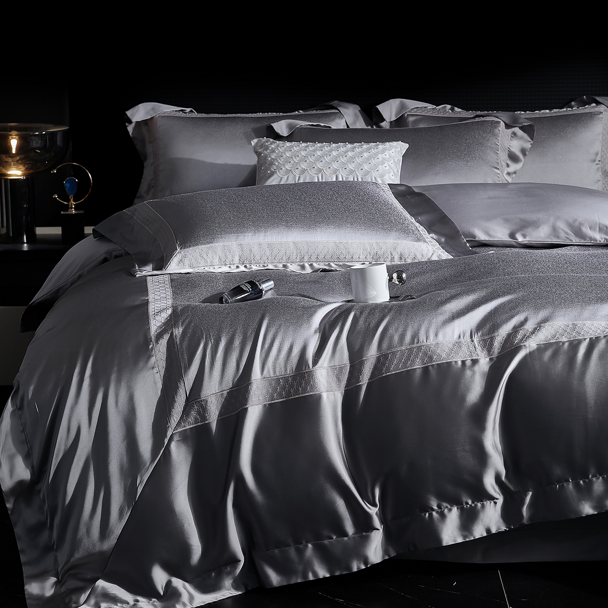 91家纺网 家纺一手货源 找家纺 （总）edra 2026新款真丝天丝轻奢提花床盖款四件套-缇芙尼