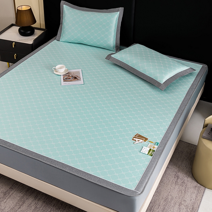 91家纺网 家纺一手货源 找家纺 小牛席业 2026新款轻奢风提花凉感冰丝席系列（床笠款）小玫瑰凉席藤席冰藤双面席冰丝席竹席凉席空调席草席三件套 湖蓝