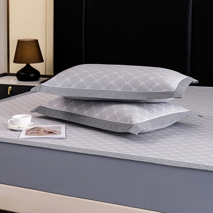 91家纺网 家纺一手货源 找家纺 小牛席业 2026新款轻奢风提花凉感冰丝席系列（床笠款）小玫瑰凉席藤席冰藤双面席冰丝席竹席凉席空调席草席三件套 灰色