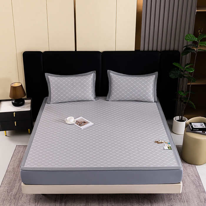 91家纺网 家纺一手货源 找家纺 小牛席业 2026新款轻奢风提花凉感冰丝席系列（床笠款）小玫瑰凉席藤席冰藤双面席冰丝席竹席凉席空调席草席三件套 灰色