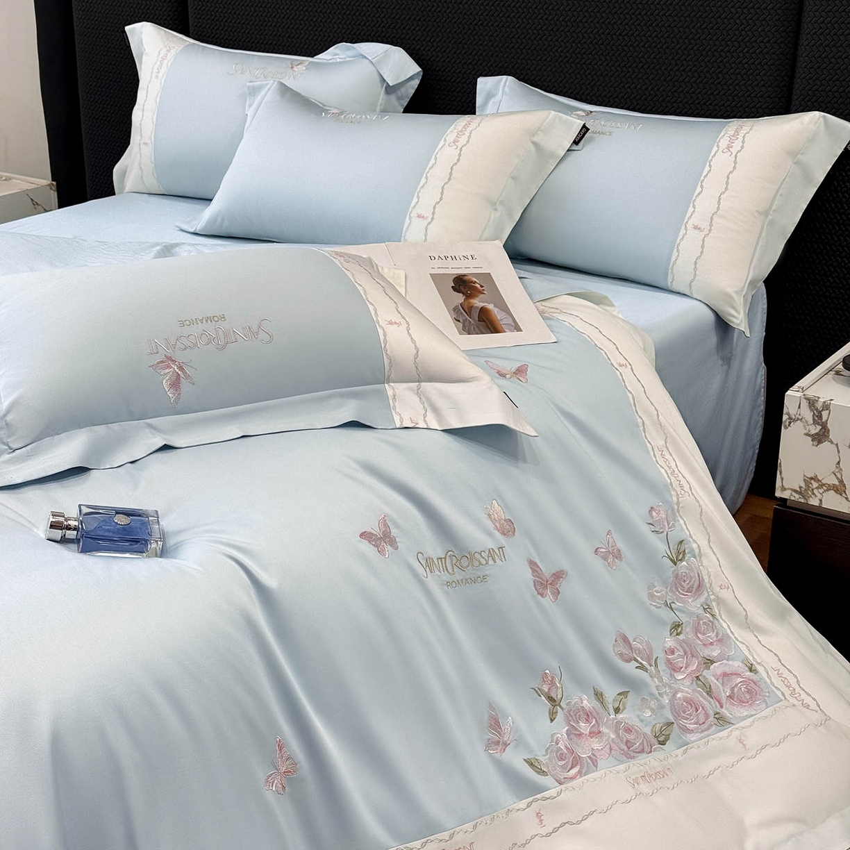 91家纺网 家纺一手货源 找家纺 2026爆款新品A类50S双股长绒棉纯棉四件套100全棉重工花卉刺绣被套床单床笠小清新床上用品溪畔玫瑰 溪畔玫瑰-慕蓝