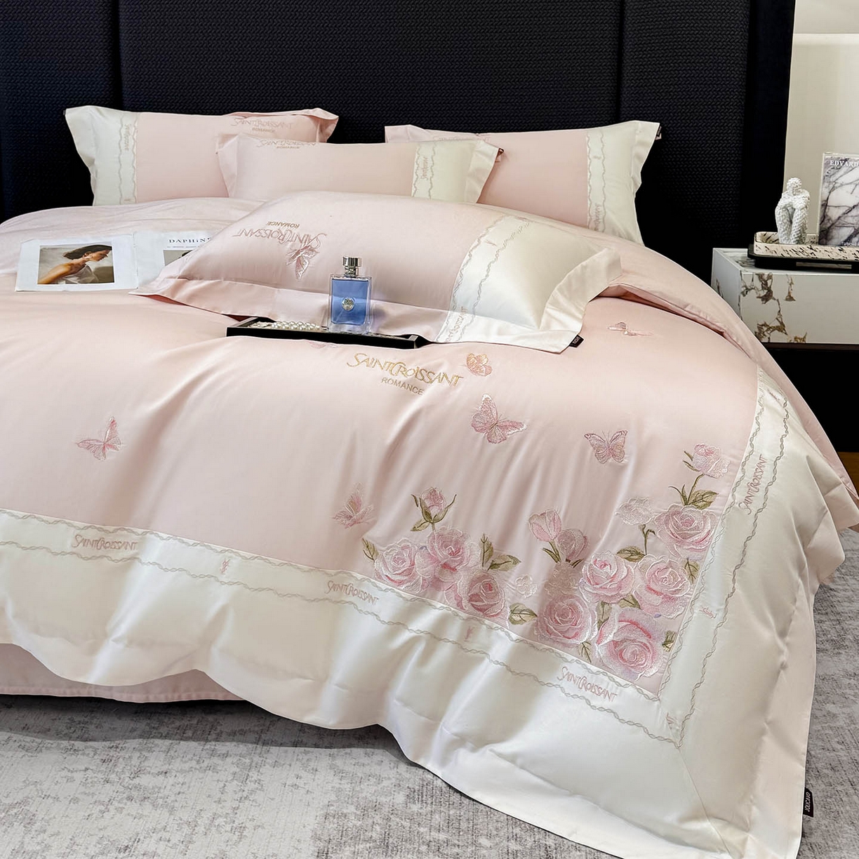 91家纺网 家纺一手货源 找家纺 2026爆款新品A类50S双股长绒棉纯棉四件套100全棉重工花卉刺绣被套床单床笠小清新床上用品溪畔玫瑰 溪畔玫瑰-颜粉