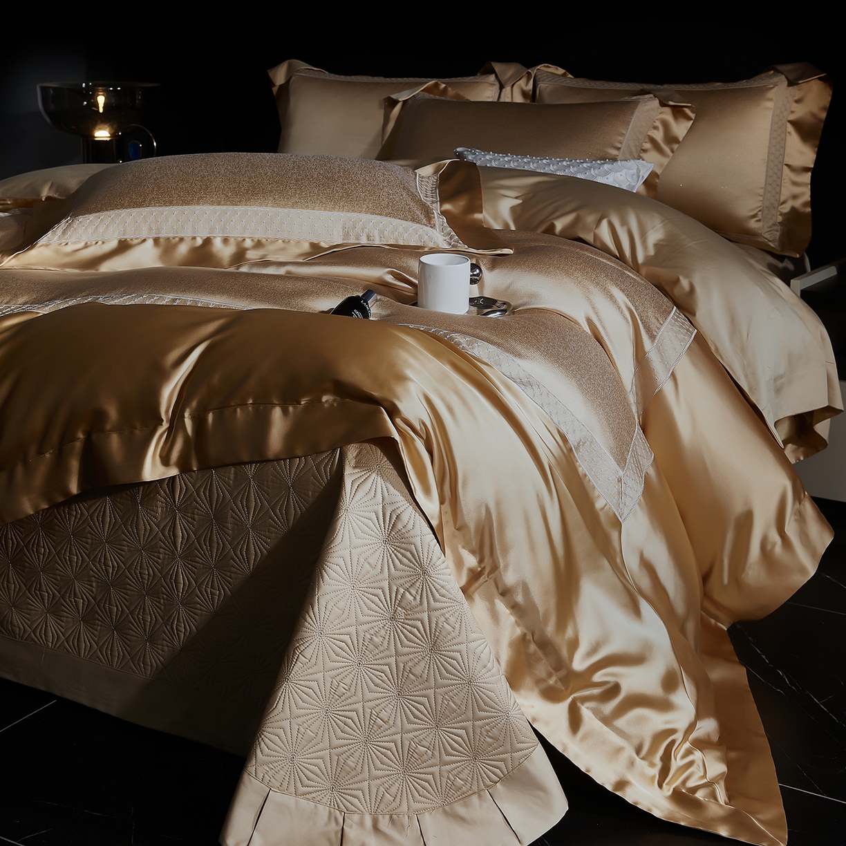 91家纺网 家纺一手货源 找家纺 edra 2026新款真丝天丝轻奢提花床盖款四件套-缇芙尼 缇芙尼金色