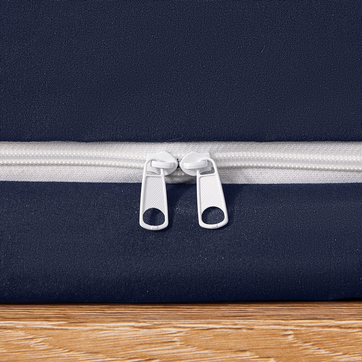 91家纺网 家纺一手货源 找家纺 壹和 2026新款纯物理无涂层无覆膜款遮光防蚊学生坐床蚊帐 靛蓝