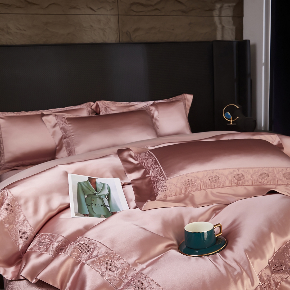 91家纺网 家纺一手货源 找家纺 （总）edra 2026新款真丝天丝轻奢床盖款四件套-圣罗兰