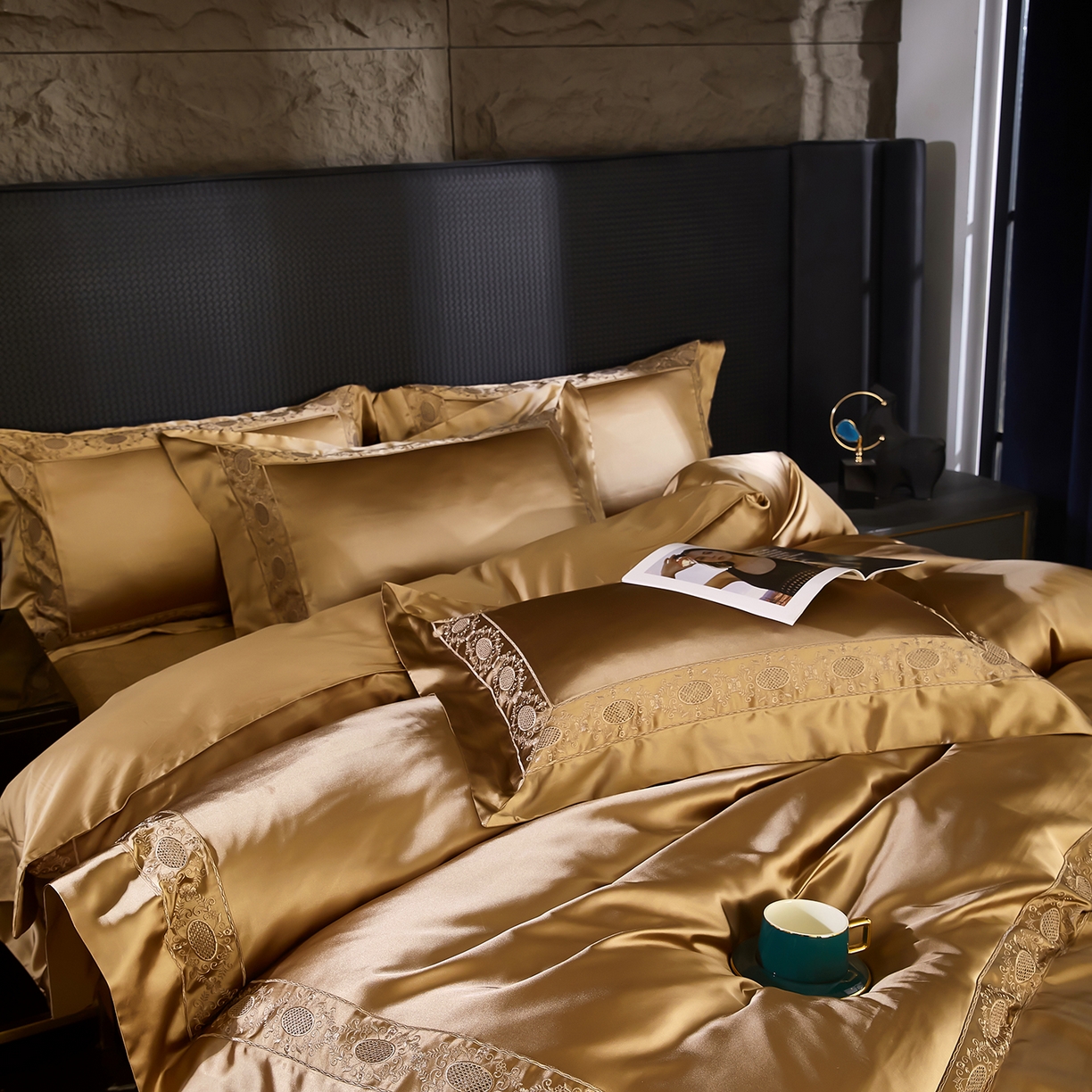 91家纺网 家纺一手货源 找家纺 edra 2026新款真丝天丝轻奢床盖款四件套-圣罗兰 圣罗兰金色