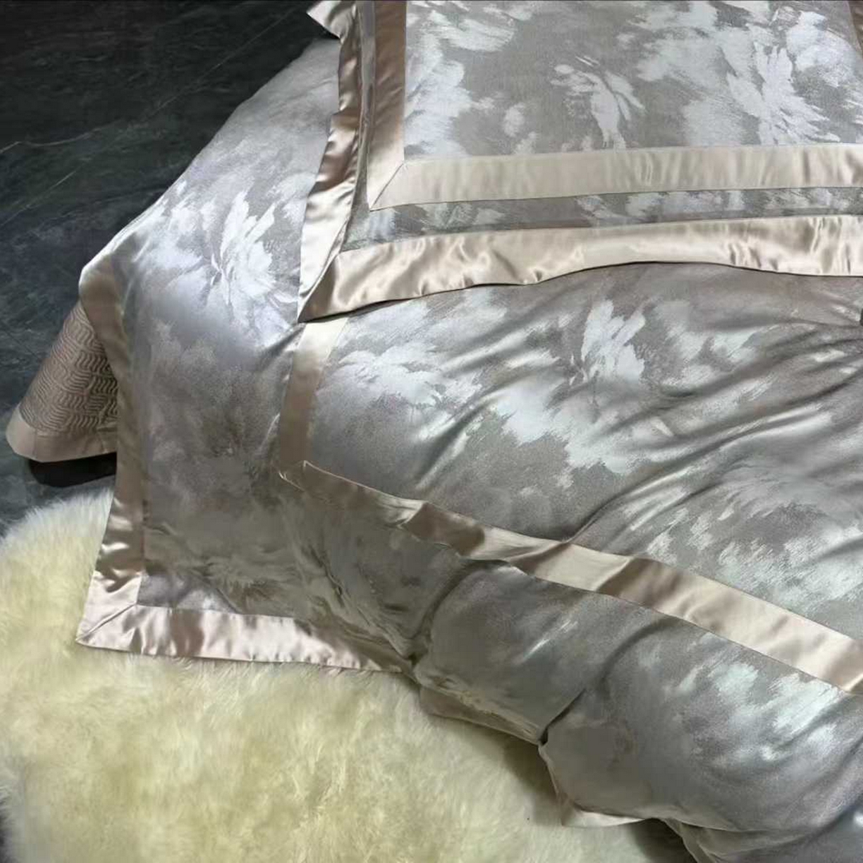 91家纺网 家纺一手货源 找家纺 edra 2026新款真丝天丝轻奢提花床盖款四件套-朝花夕拾 朝花夕拾-咖