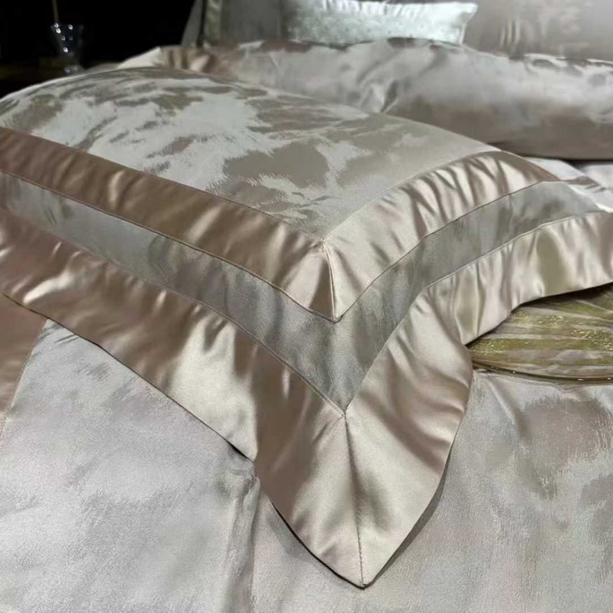 91家纺网 家纺一手货源 找家纺 edra 2026新款真丝天丝轻奢提花床盖款四件套-朝花夕拾 朝花夕拾-咖