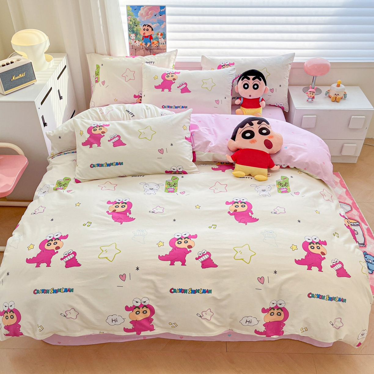 91家纺网 家纺一手货源 找家纺 暮思家居 2026春夏新款正版授权蜡笔小新全棉纯棉四件套系列 百变小新