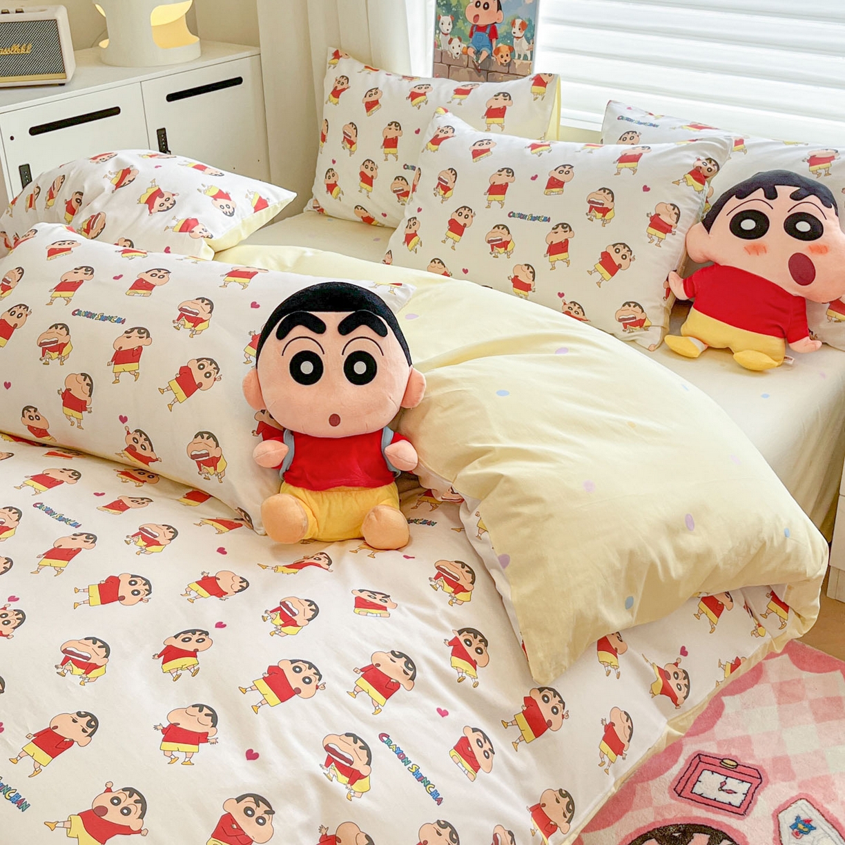 91家纺网 家纺一手货源 找家纺 暮思家居 2026春夏新款正版授权蜡笔小新全棉纯棉四件套系列 搞怪小新