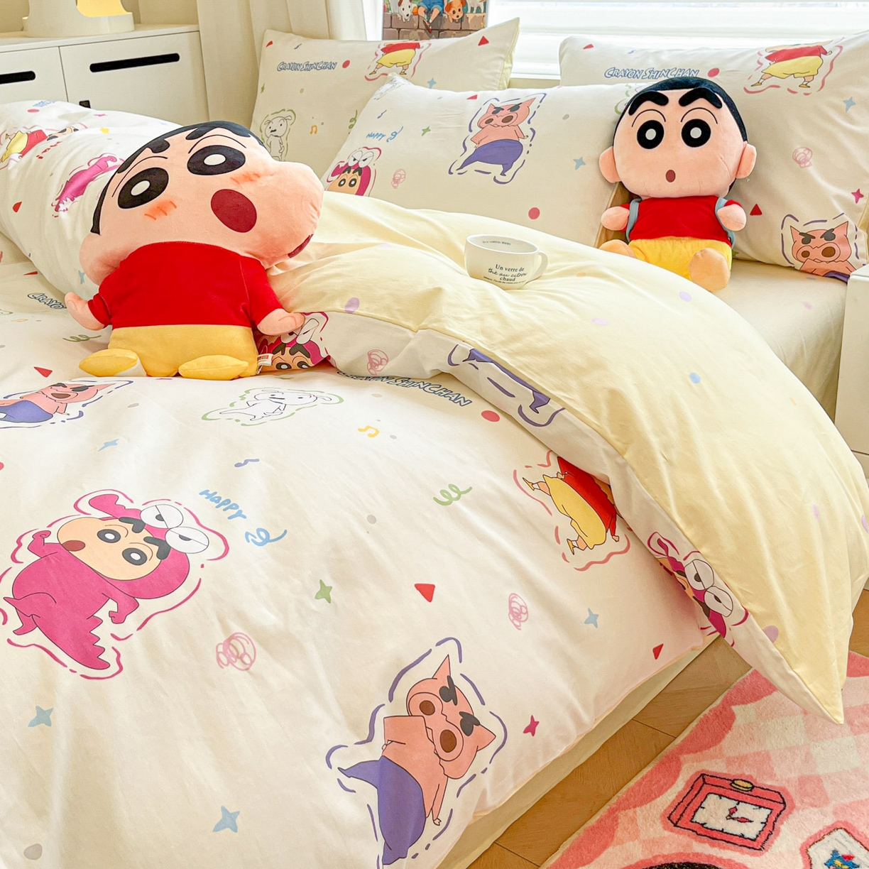 91家纺网 家纺一手货源 找家纺 暮思家居 2026春夏新款正版授权蜡笔小新全棉纯棉四件套系列 可爱小新