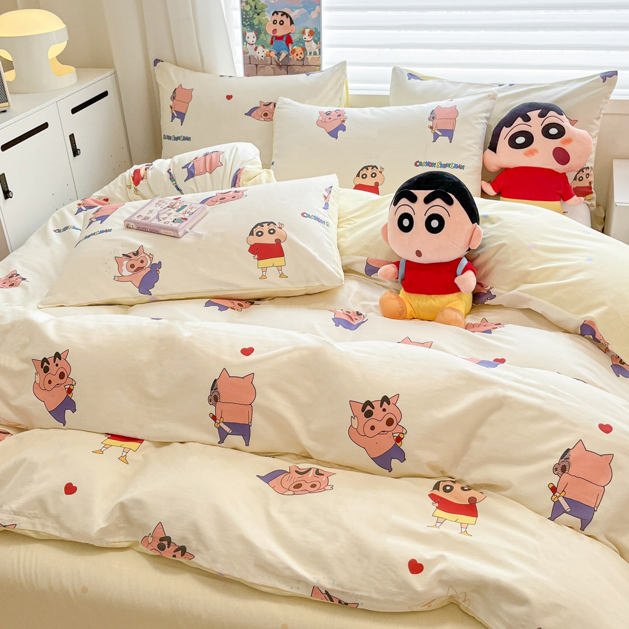 91家纺网 家纺一手货源 找家纺 暮思家居 2026春夏新款正版授权蜡笔小新全棉纯棉四件套系列 调皮小新