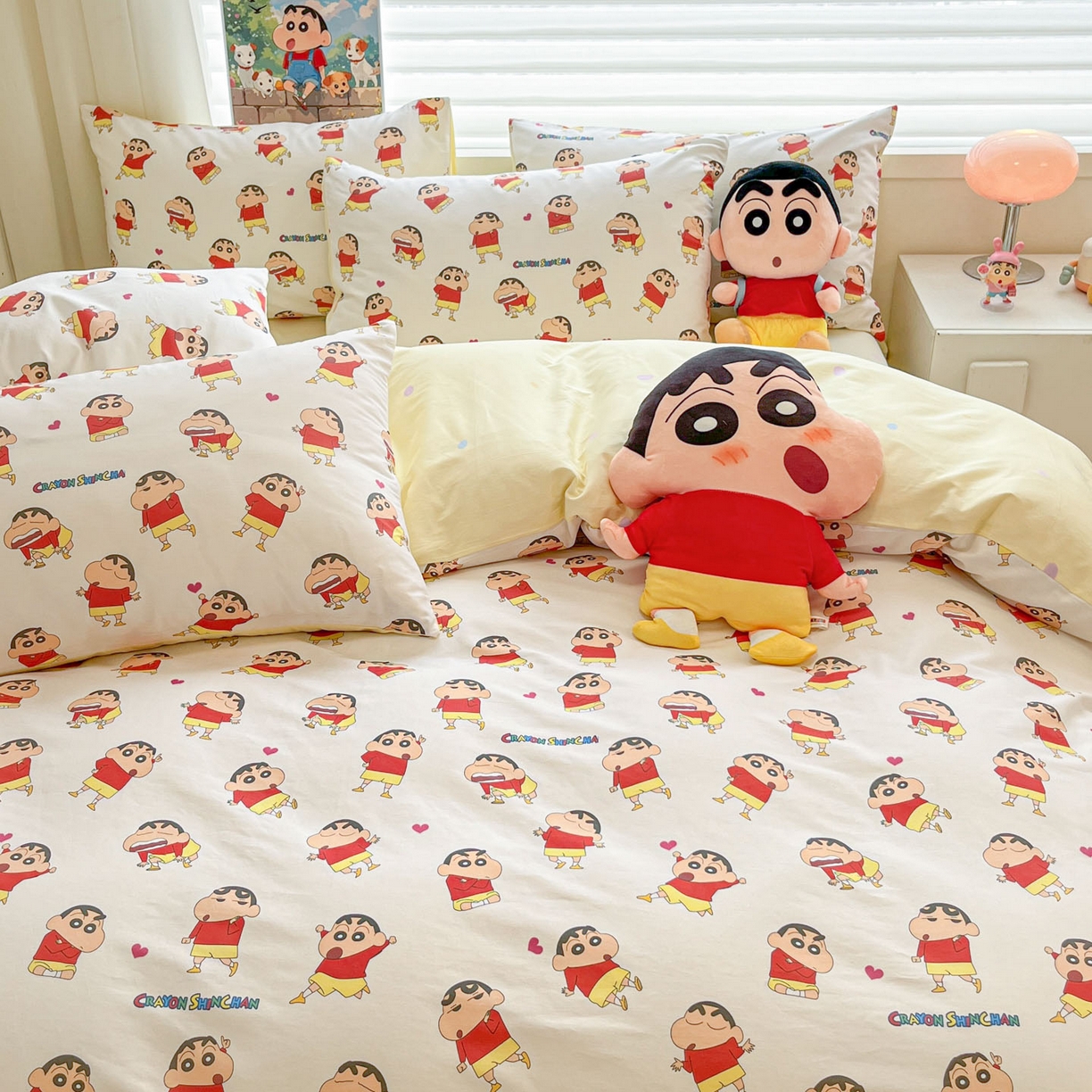 91家纺网 家纺一手货源 找家纺 暮思家居 2026春夏新款正版授权蜡笔小新全棉纯棉四件套系列 搞怪小新