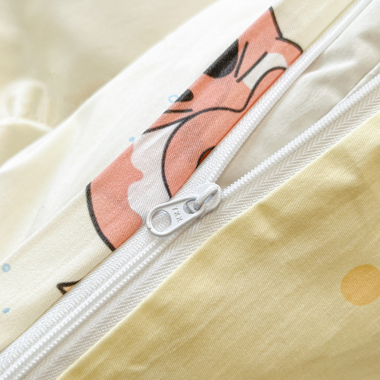 91家纺网 家纺一手货源 找家纺 暮思家居 2026春夏新款正版授权蜡笔小新全棉纯棉四件套系列 调皮小新