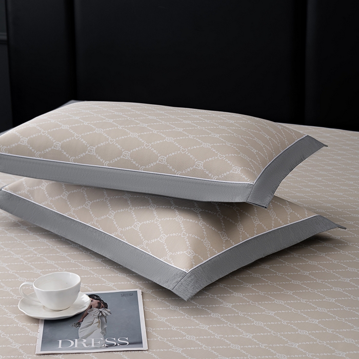 91家纺网 家纺一手货源 找家纺 小牛席业 2026新款轻奢风凉感冰丝席-月亮爱心系列凉席藤席冰藤席冰丝席可机洗凉感冰丝席豆豆席PE霸王藤席 香槟