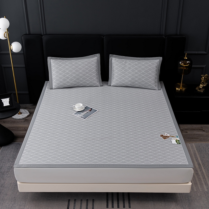 91家纺网 家纺一手货源 找家纺 小牛席业 2026新款轻奢风凉感冰丝席-月亮爱心系列凉席藤席冰藤席冰丝席可机洗凉感冰丝席豆豆席PE霸王藤席 灰色