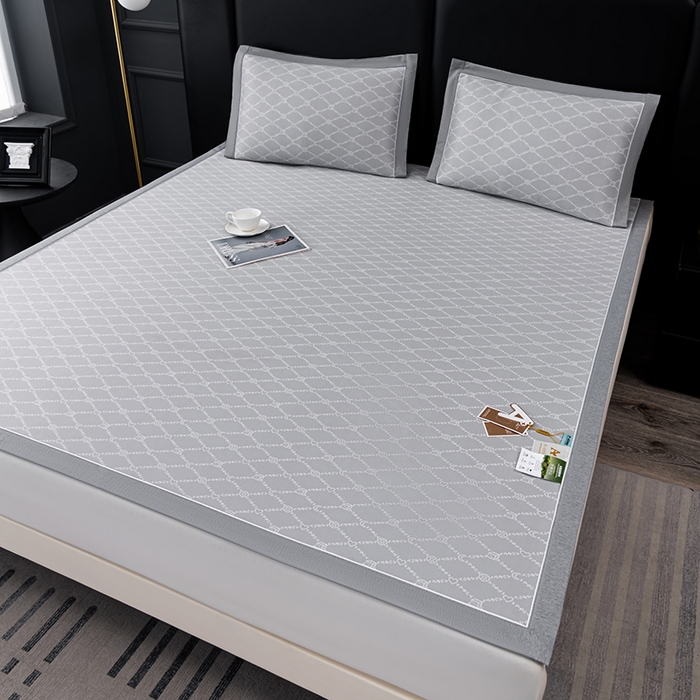 91家纺网 家纺一手货源 找家纺 小牛席业 2026新款轻奢风凉感冰丝席-月亮爱心系列凉席藤席冰藤席冰丝席可机洗凉感冰丝席豆豆席PE霸王藤席 灰色