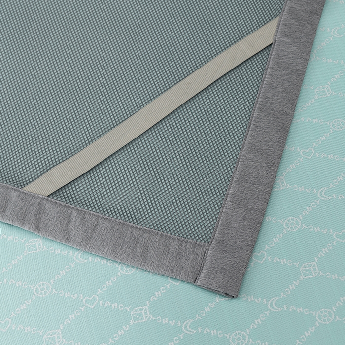 91家纺网 家纺一手货源 找家纺 小牛席业 2026新款轻奢风凉感冰丝席-月亮爱心系列凉席藤席冰藤席冰丝席可机洗凉感冰丝席豆豆席PE霸王藤席 湖蓝