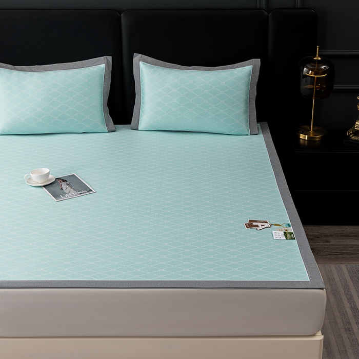 91家纺网 家纺一手货源 找家纺 小牛席业 2026新款轻奢风凉感冰丝席-月亮爱心系列凉席藤席冰藤席冰丝席可机洗凉感冰丝席豆豆席PE霸王藤席 湖蓝