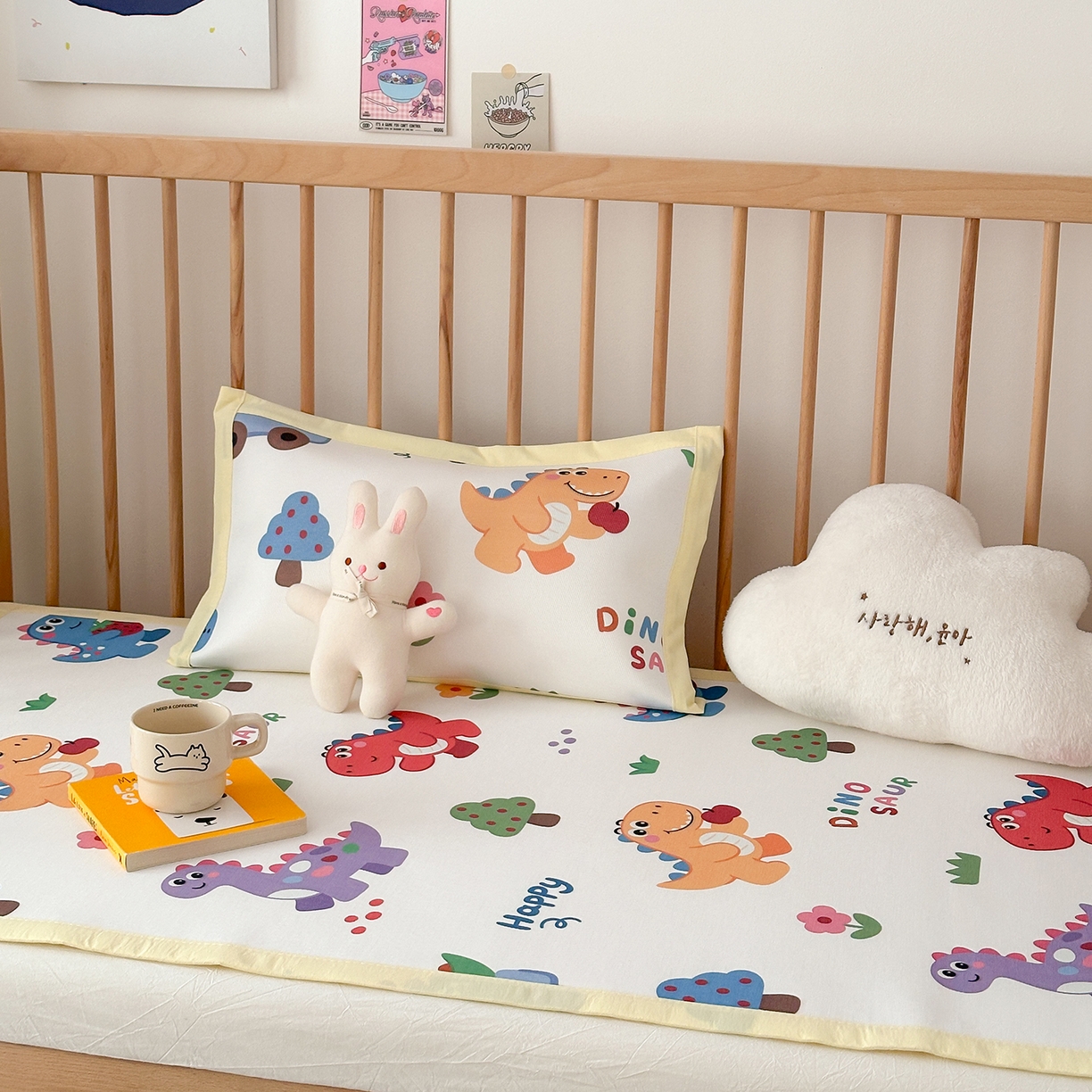 91家纺网 家纺一手货源 找家纺 嗨生活 2026新款600D冰丝凉席儿童婴儿床凉席幼儿园凉席拼床凉席席子 恐龙世界