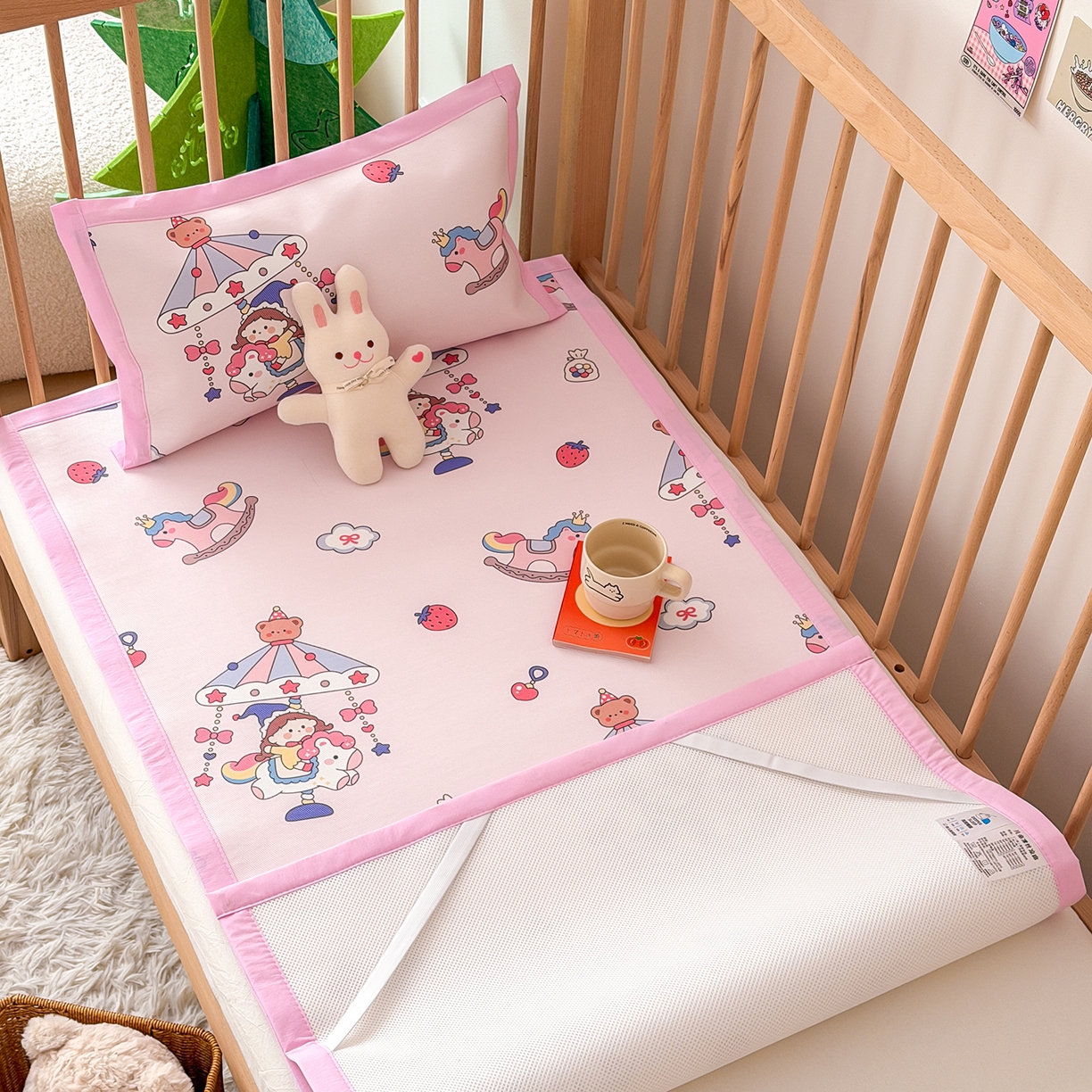 91家纺网 家纺一手货源 找家纺 嗨生活 2026新款600D冰丝凉席儿童婴儿床凉席幼儿园凉席拼床凉席席子 公主女孩