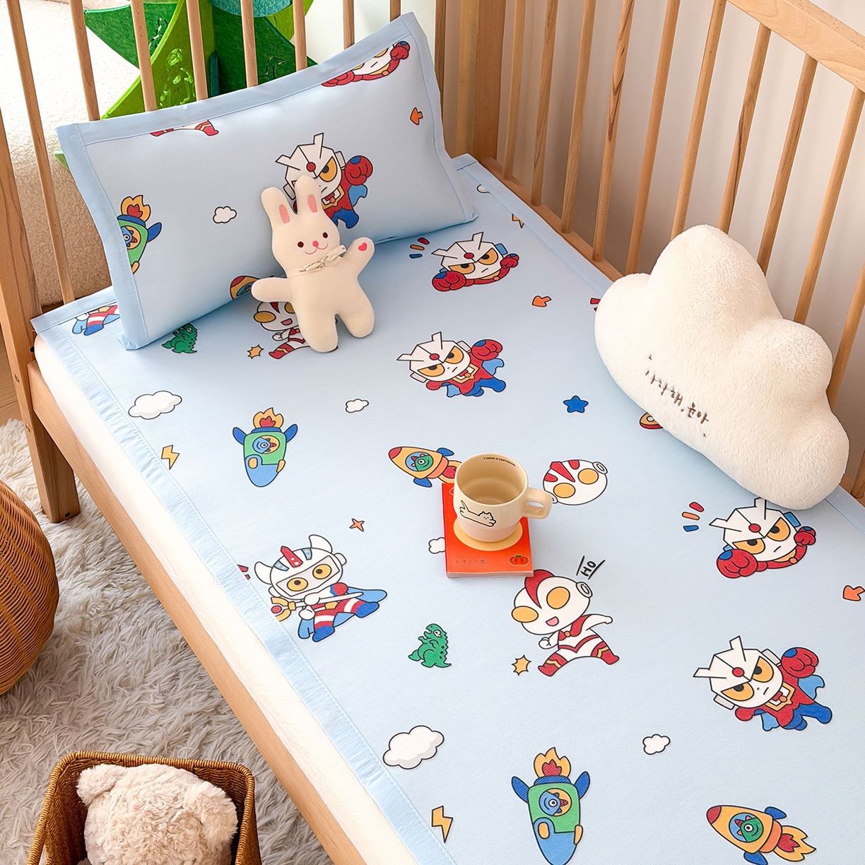 91家纺网 家纺一手货源 找家纺 嗨生活 2026新款600D冰丝凉席儿童婴儿床凉席幼儿园凉席拼床凉席席子 宇宙超人