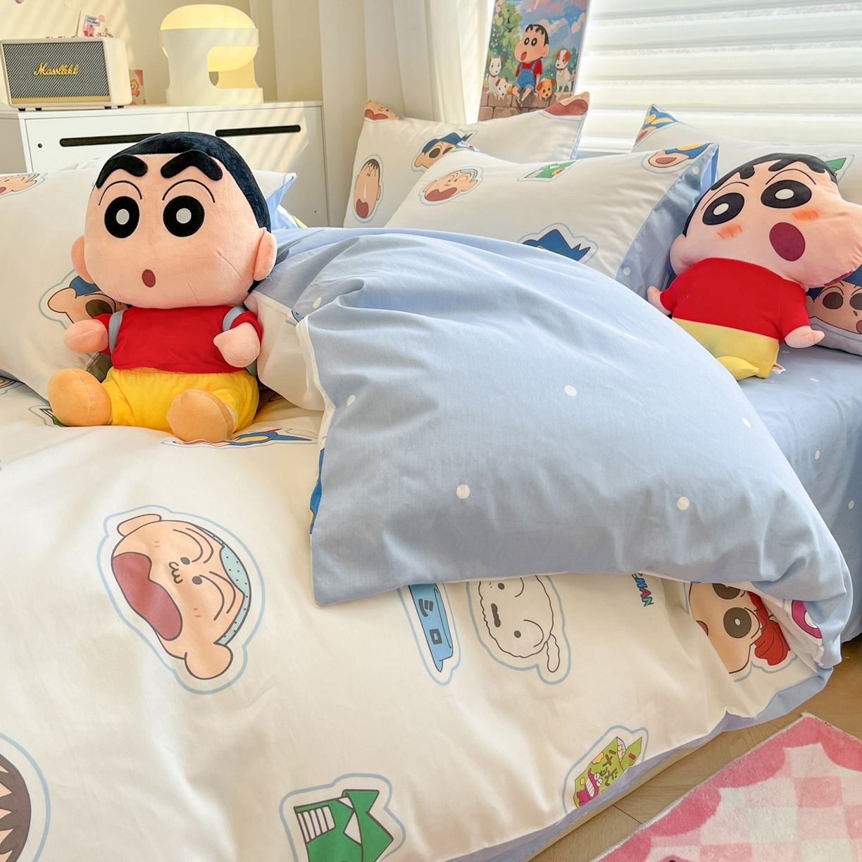 91家纺网 家纺一手货源 找家纺 暮思家居 2026春夏新款正版授权蜡笔小新全棉纯棉四件套系列 趣味小新