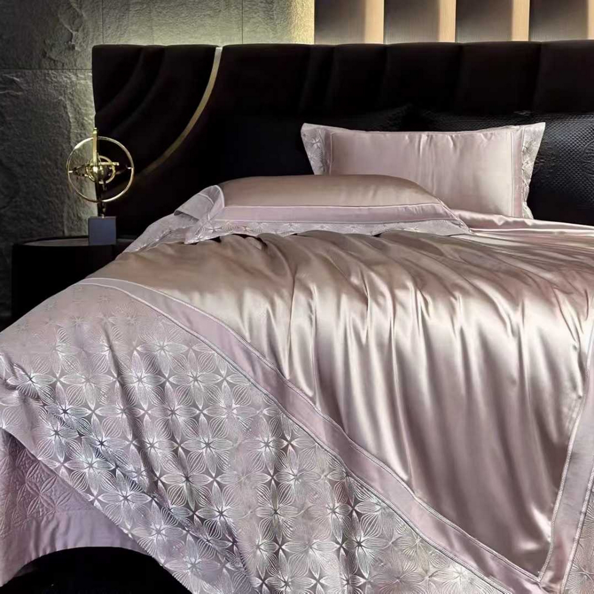 91家纺网 家纺一手货源 找家纺 （总）edra 2026新款真丝天丝轻奢软浮雕床盖款四件套-真丝浮雕