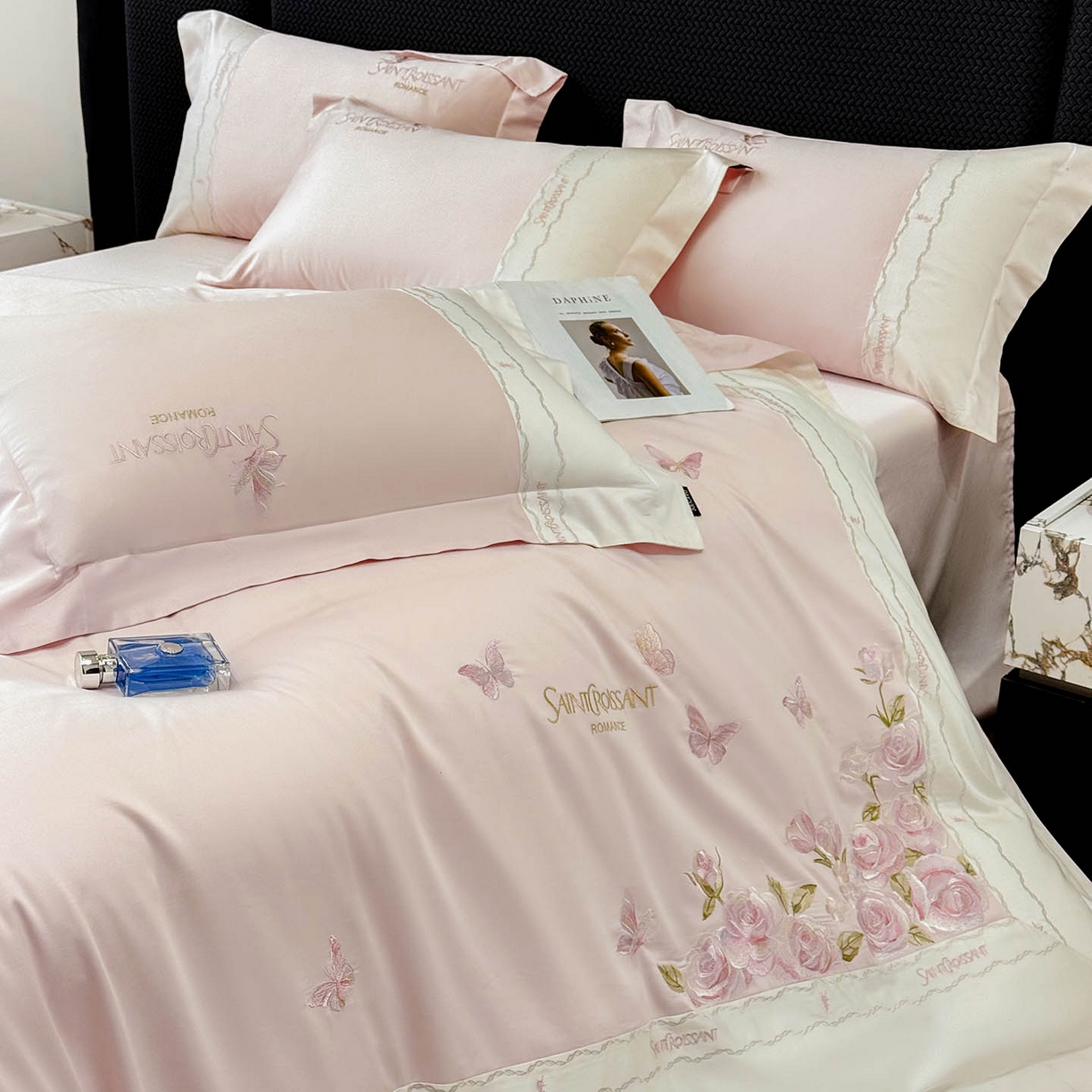 91家纺网 家纺一手货源 找家纺 2026爆款新品A类50S双股长绒棉纯棉四件套100全棉重工花卉刺绣被套床单床笠小清新床上用品溪畔玫瑰 溪畔玫瑰-颜粉