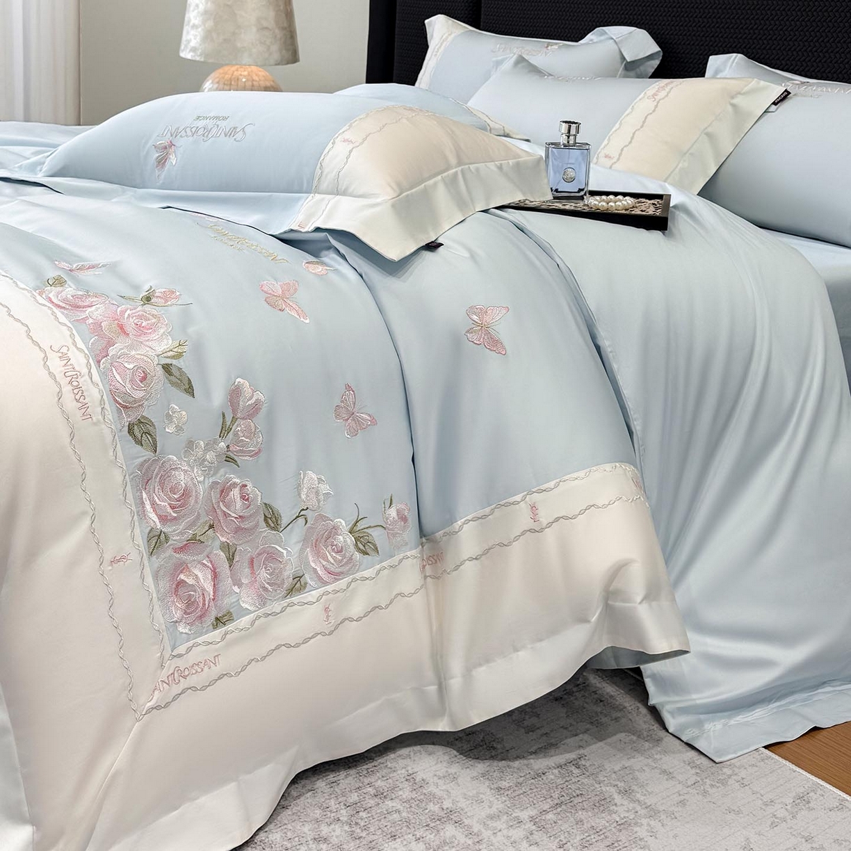 91家纺网 家纺一手货源 找家纺 2026爆款新品A类50S双股长绒棉纯棉四件套100全棉重工花卉刺绣被套床单床笠小清新床上用品溪畔玫瑰 溪畔玫瑰-慕蓝