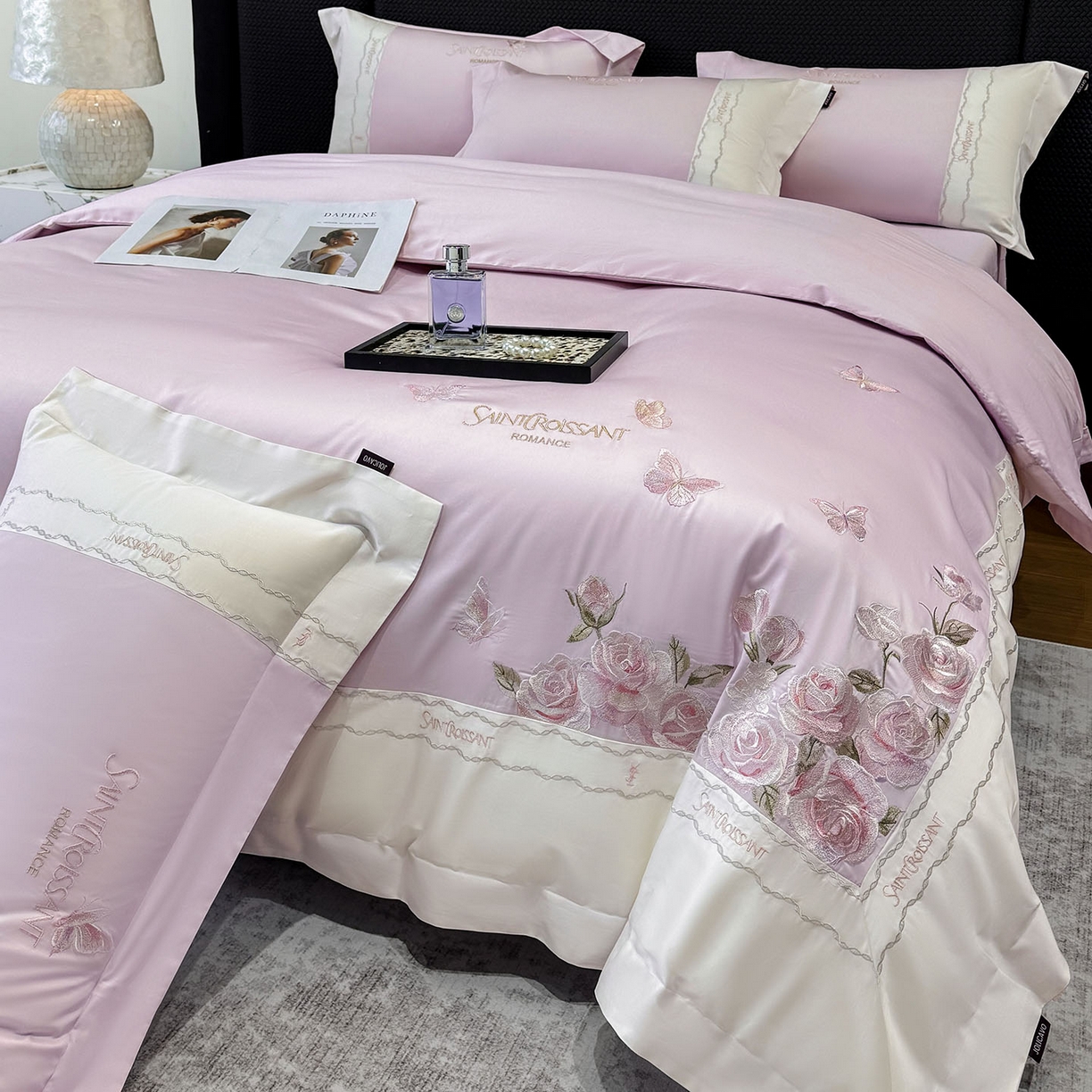 91家纺网 家纺一手货源 找家纺 2026爆款新品A类50S双股长绒棉纯棉四件套100全棉重工花卉刺绣被套床单床笠小清新床上用品溪畔玫瑰 溪畔玫瑰-黛紫