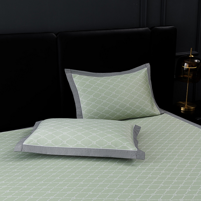 91家纺网 家纺一手货源 找家纺 小牛席业 2026新款轻奢风-月亮爱心PE凉感冰丝席系列（床笠款）凉席藤席冰藤席冰丝席竹席乳胶席凉感豆豆席 绿色