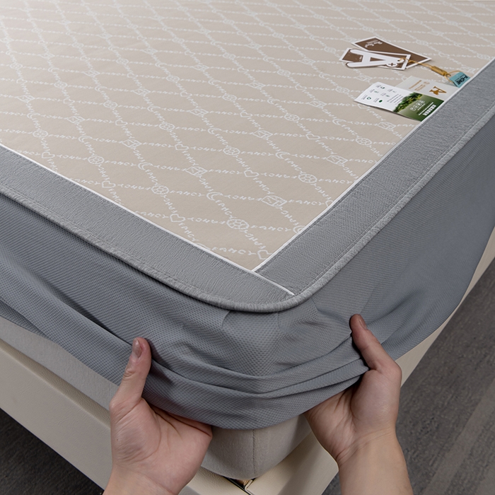 91家纺网 家纺一手货源 找家纺 小牛席业 2026新款轻奢风-月亮爱心PE凉感冰丝席系列（床笠款）凉席藤席冰藤席冰丝席竹席乳胶席凉感豆豆席 香槟