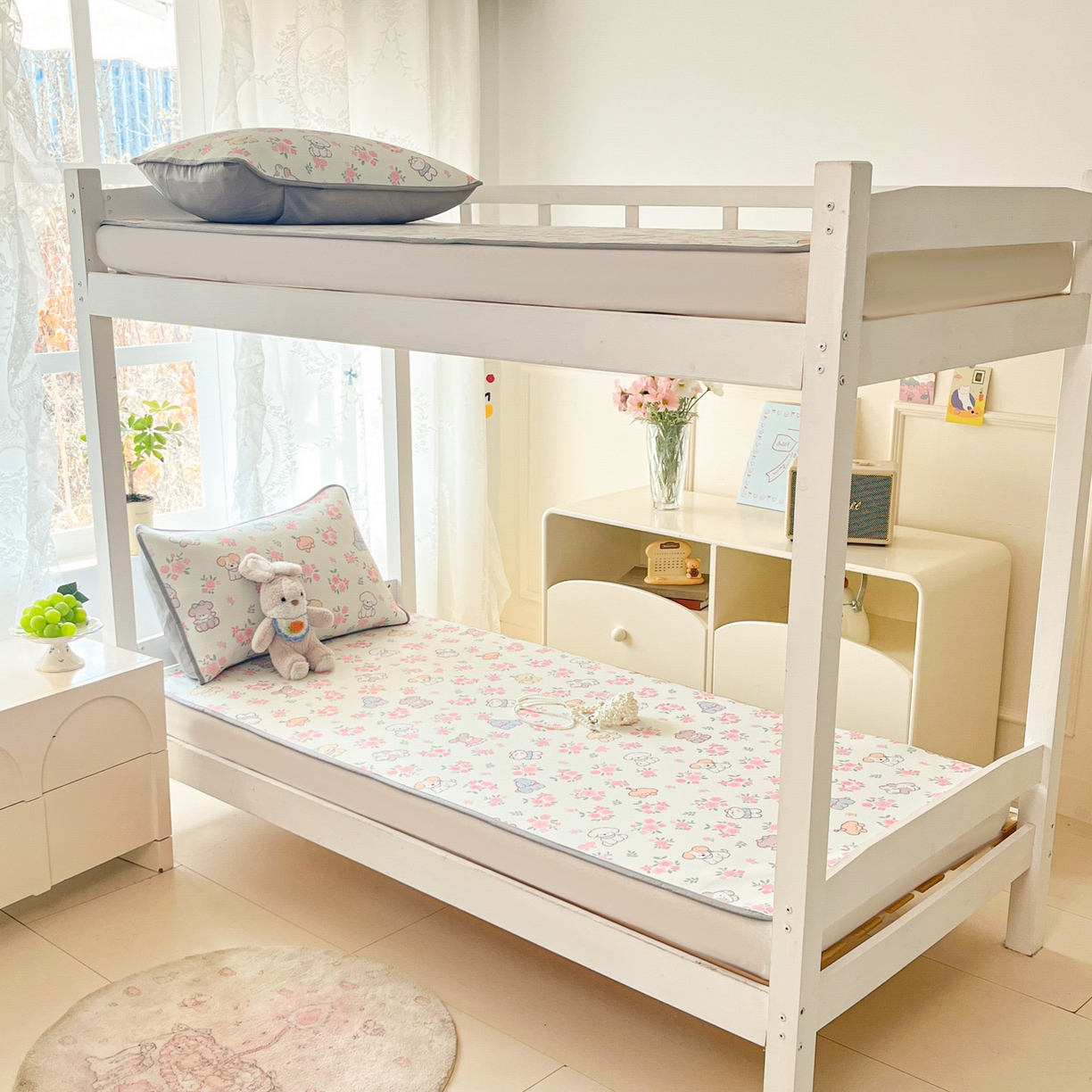 91家纺网 家纺一手货源 找家纺 川悦生活 2026新款凉感冰丝席小阪凉感冰丝数码印花席学生床 席花都小狗