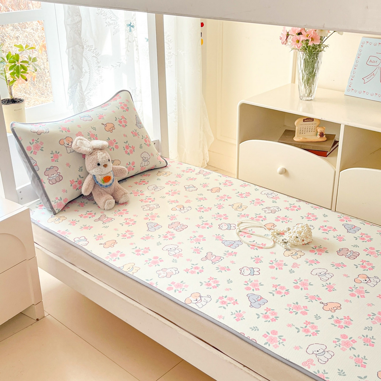 91家纺网 家纺一手货源 找家纺 川悦生活 2026新款凉感冰丝席小阪凉感冰丝数码印花席学生床 席花都小狗