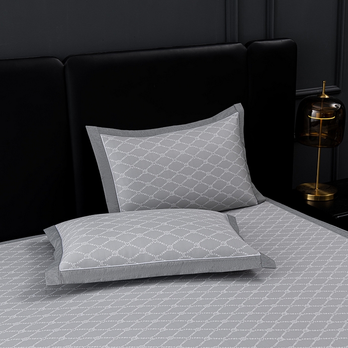 91家纺网 家纺一手货源 找家纺 小牛席业 2026新款轻奢风-月亮爱心PE凉感冰丝席系列（床笠款）凉席藤席冰藤席冰丝席竹席乳胶席凉感豆豆席 灰色