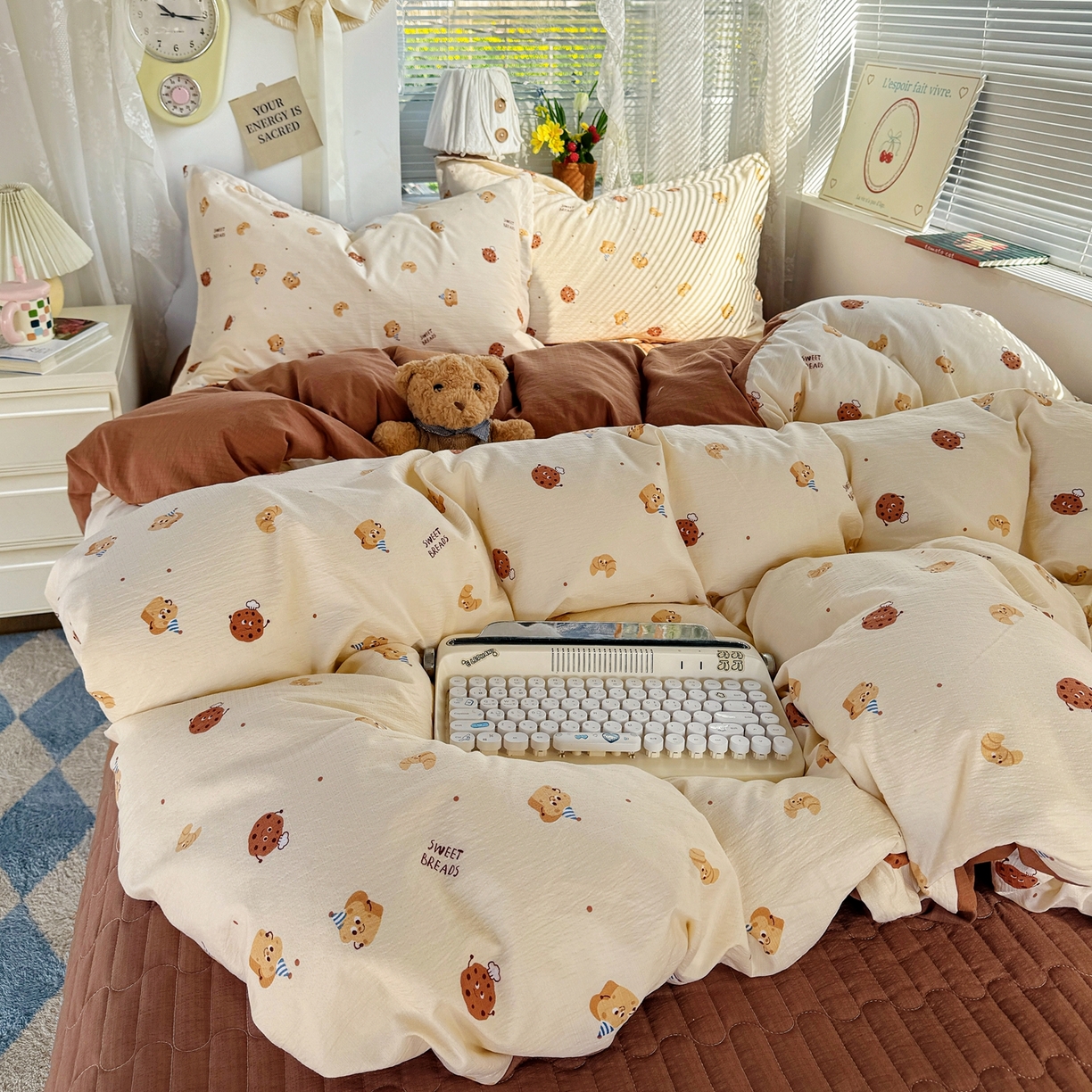 91家纺网 家纺一手货源 找家纺 麦朵家居 2026新款双层皱皱纱仿棉床盖款四件套水洗棉小清新三件套 曲奇芝士