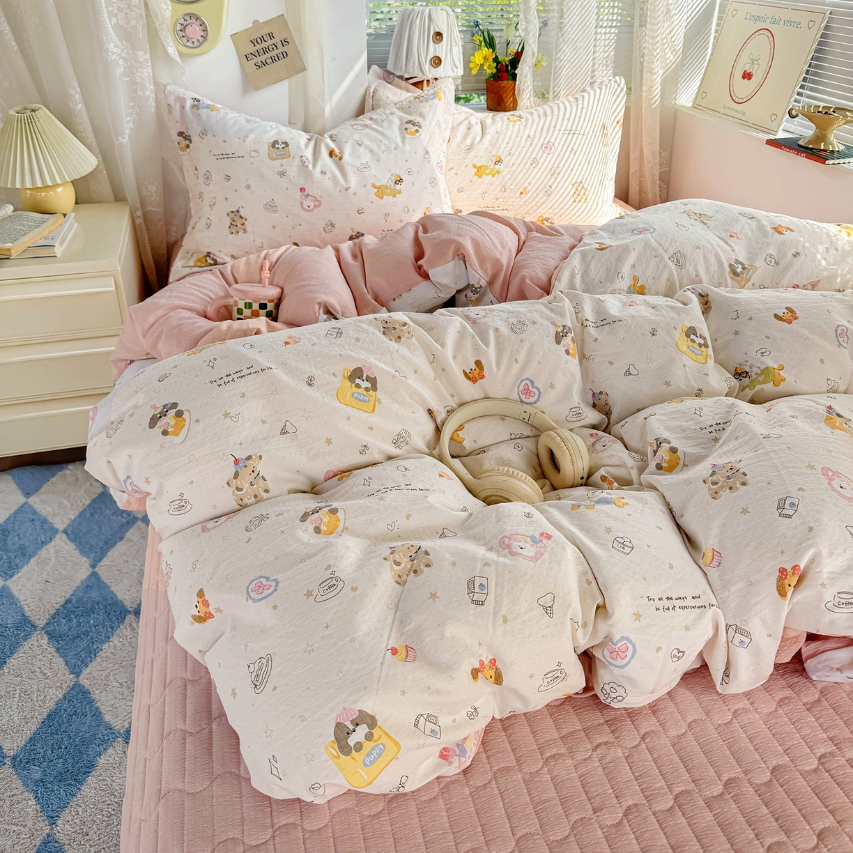 91家纺网 家纺一手货源 找家纺 麦朵家居 2026新款双层皱皱纱仿棉床盖款四件套水洗棉小清新三件套 萌宠乐园