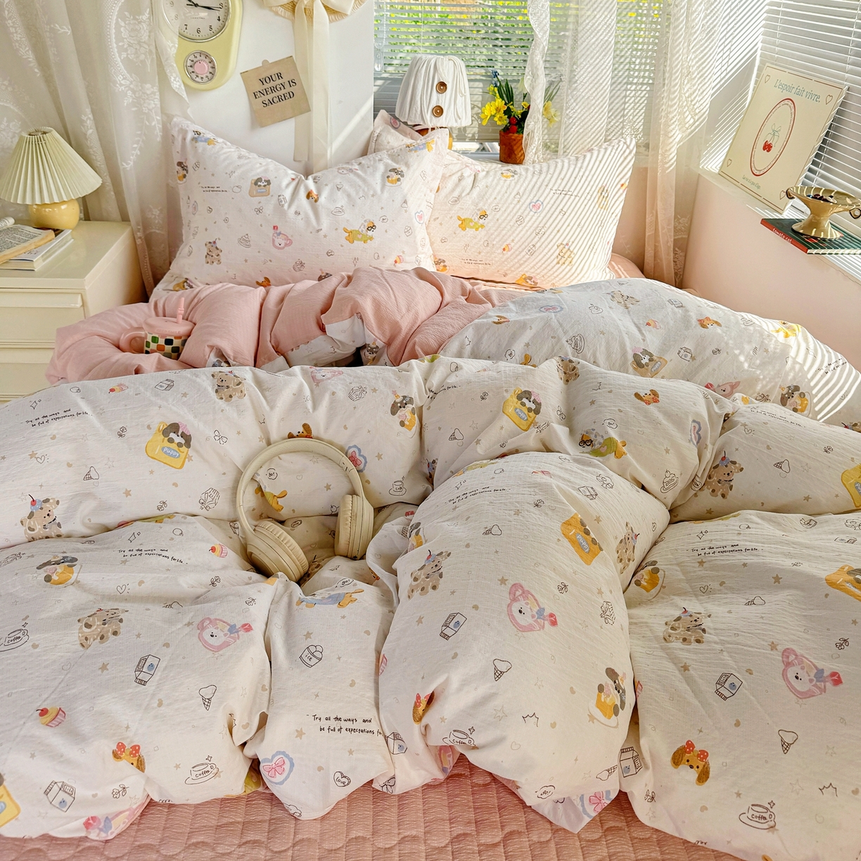 91家纺网 家纺一手货源 找家纺 麦朵家居 2026新款双层皱皱纱仿棉床盖款四件套水洗棉小清新三件套 萌宠乐园